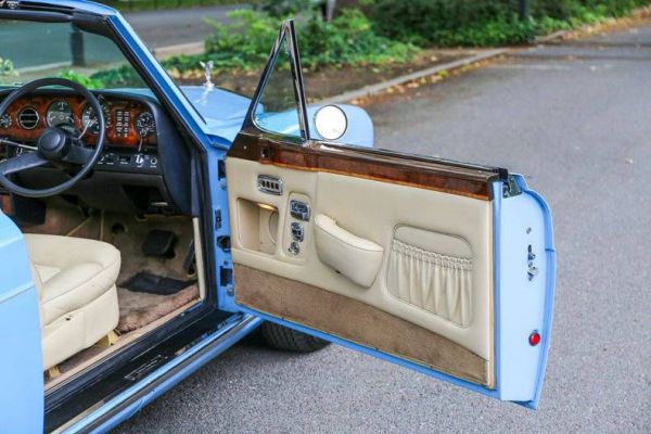 Rolls-Royce Corniche I 1977 16833