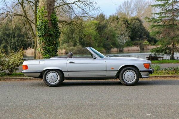 Mercedes-Benz 500 SL 1987 16906