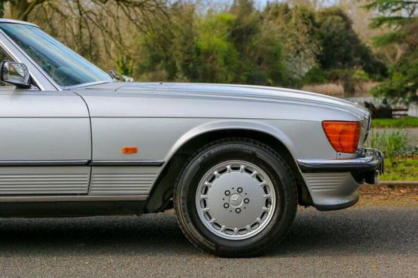 Mercedes-Benz 500 SL 1987 16912