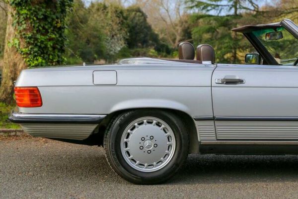 Mercedes-Benz 500 SL 1987 16913