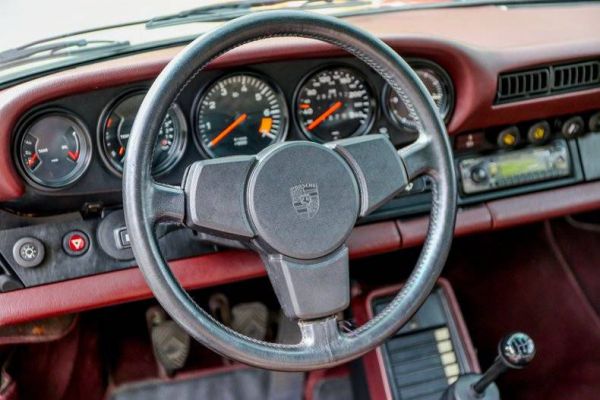 Porsche 911 SC 3.0 1982 16942