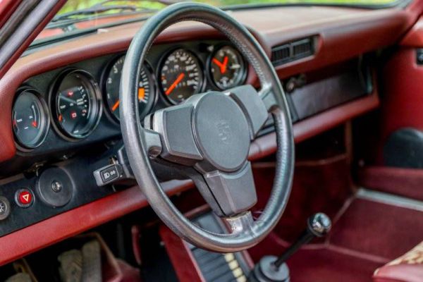 Porsche 911 SC 3.0 1982 16943