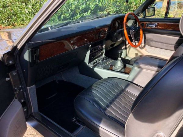 Aston Martin V8 Vantage 1987 70175
