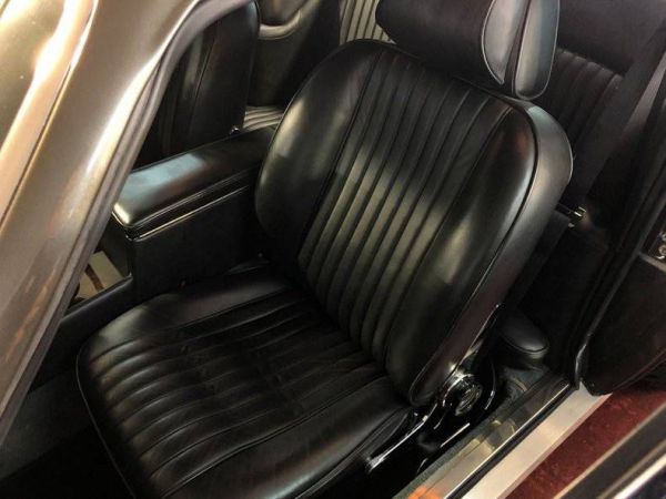 Aston Martin V8 Vantage 1987 70178