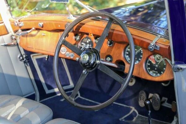 Bentley 4 1/4 Litre 1936 131218