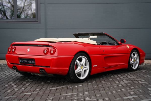 Ferrari F 355 Spider 1999 122106