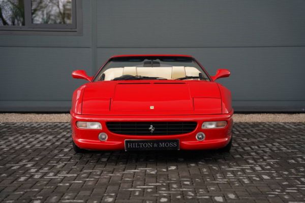 Ferrari F 355 Spider 1999 122108