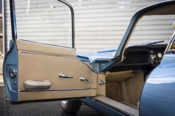 Jaguar E-Type 4.2 1965 25964