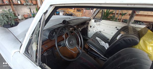 Mercedes-Benz 250 SE 1967 136525