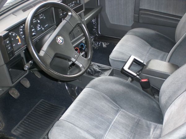 Alfa Romeo 75 1.6 1991 136622