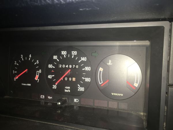 Volvo 240 1984 136653