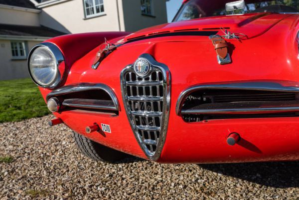 Alfa Romeo Giulia 1600 Spider 1963 97037