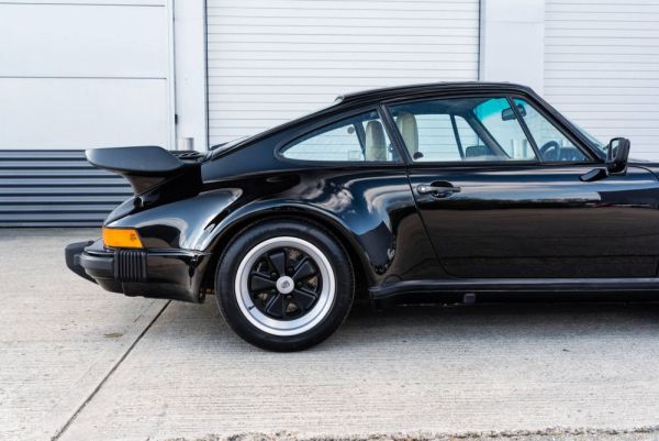 Porsche 911 Turbo 3.3 1986 127045
