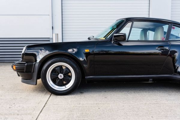 Porsche 911 Turbo 3.3 1986 127047