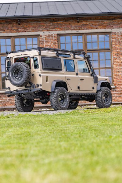 Land Rover Defender 110 2012 136696