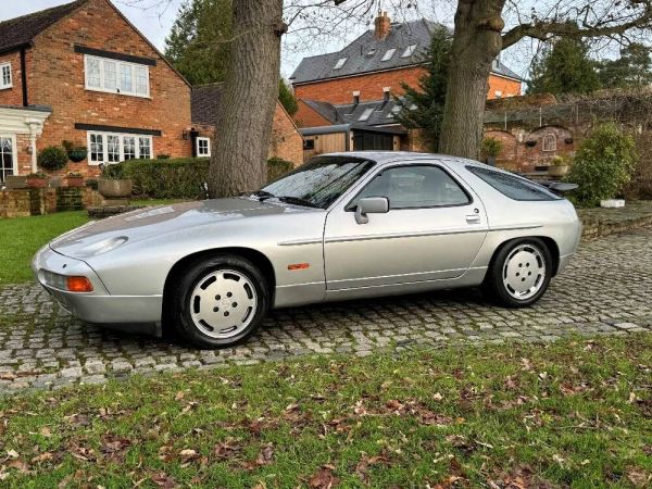 Porsche 928 S4 1988