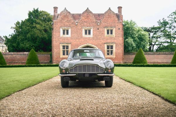 Aston Martin DB 6 Mk II 1970 124367