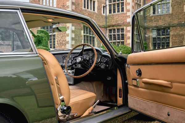 Aston Martin DB 6 Mk II 1970 124369