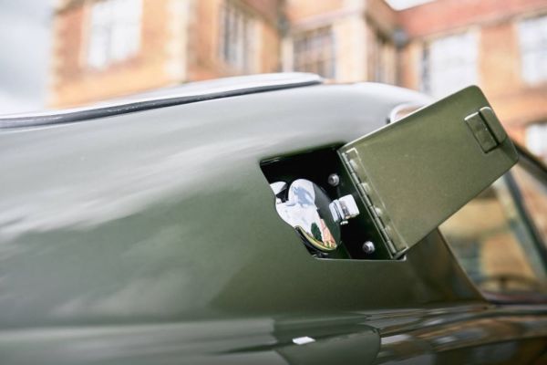 Aston Martin DB 6 Mk II 1970 124372