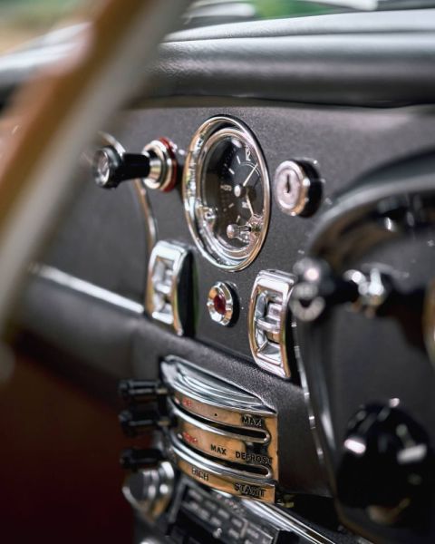 Aston Martin DB 6 Mk II 1970 124380