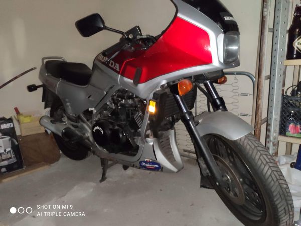 Honda VF 1000-F 1985 136858