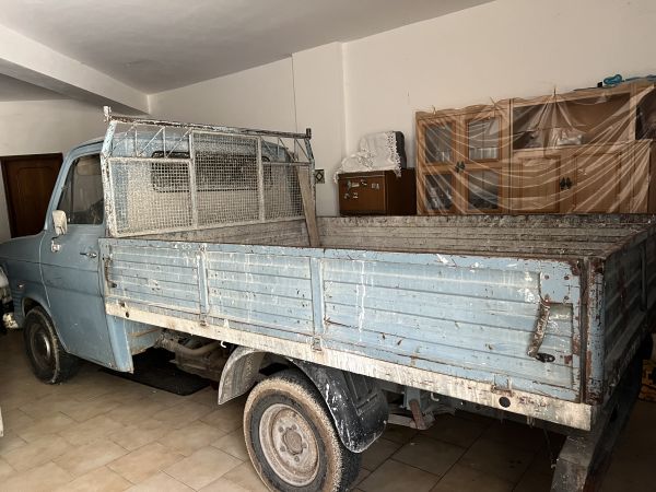 Ford Transit 1975 136998