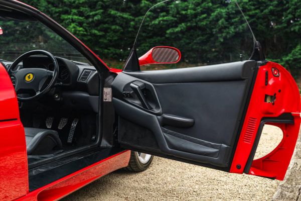 Ferrari F 355 GTS 1996 98362
