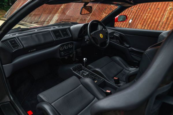 Ferrari F 355 GTS 1996 98363