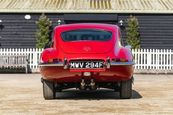 Jaguar E-Type (2+2) 1967 126428