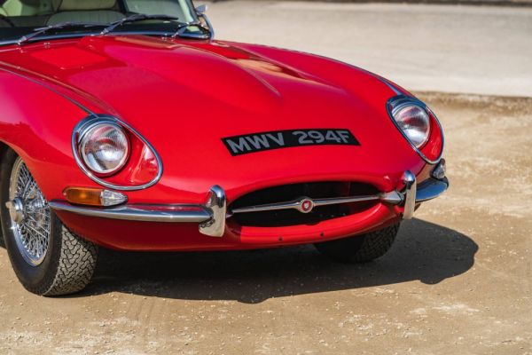 Jaguar E-Type (2+2) 1967 126430