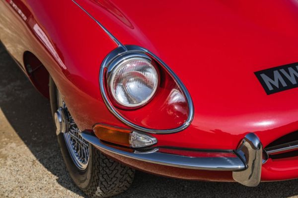 Jaguar E-Type (2+2) 1967 126433