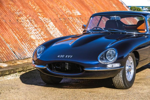 Jaguar E-Type "Lightweight" 1962 128204