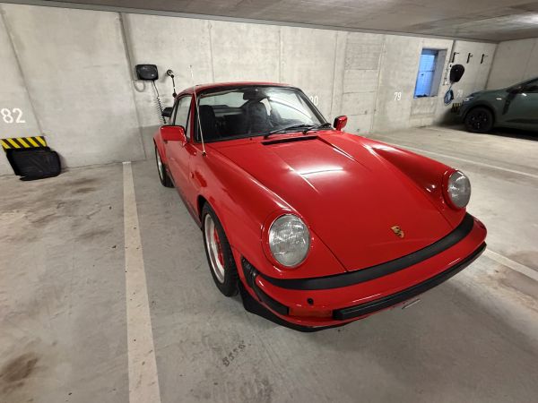 Porsche 911 Carrera 3.2 1984 137080