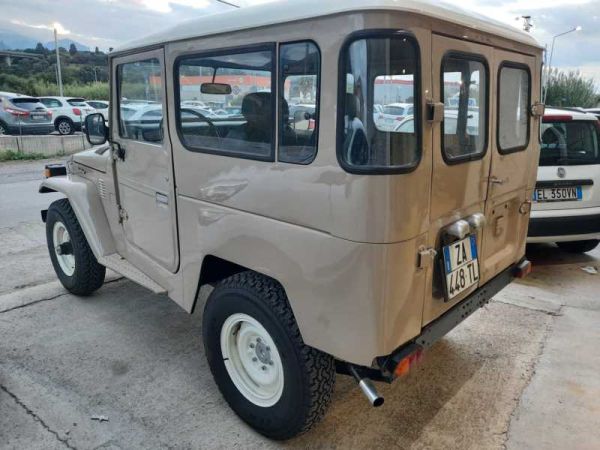 Toyota Land Cruiser BJ 40 1978 137086