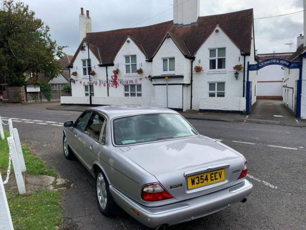 Daimler Super V8 2000 51241