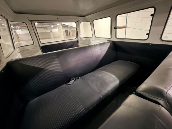 Volkswagen T2b Kombi 1993 137263