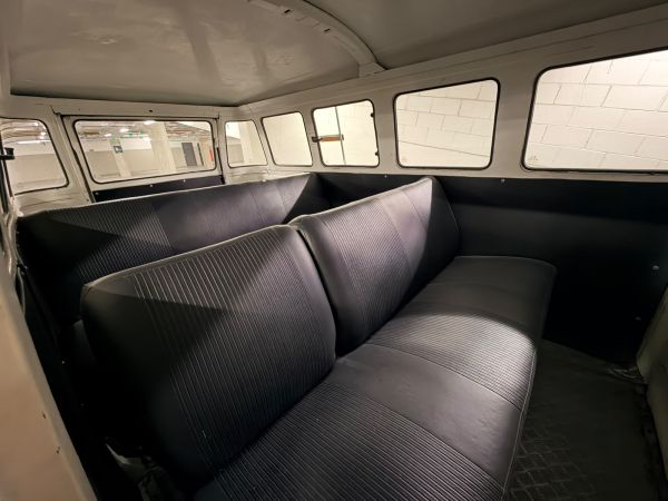 Volkswagen T2b Kombi 1993 137265