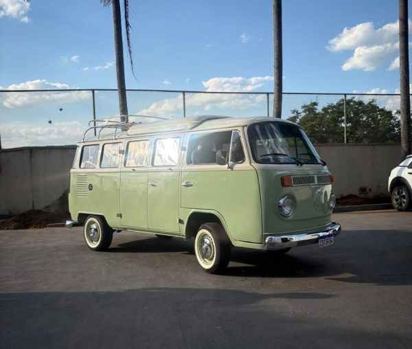 Volkswagen T2b Camper 1985 137288