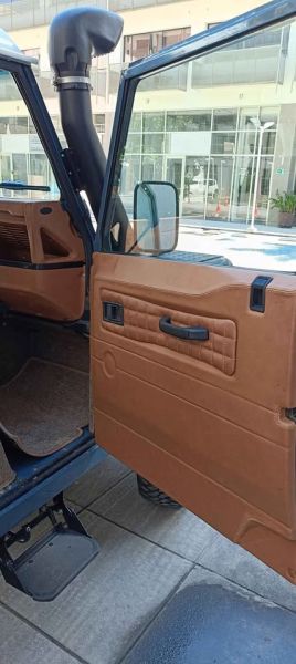 Land Rover Defender 90 1998 137312