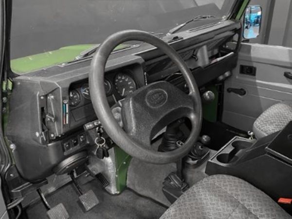 Land Rover Defender 110 2000 137690