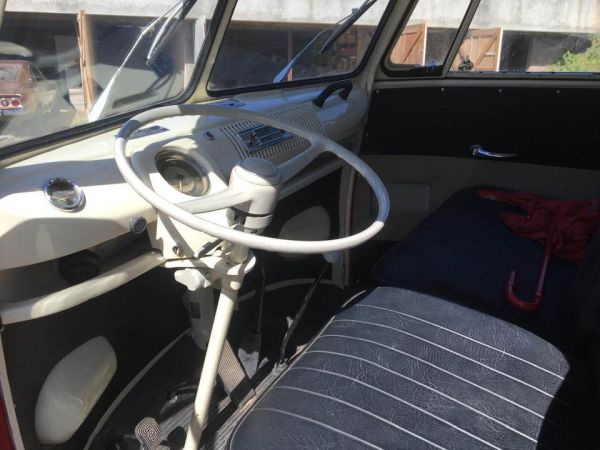 Volkswagen 6 doors Brazilian split window bus 1975 137701