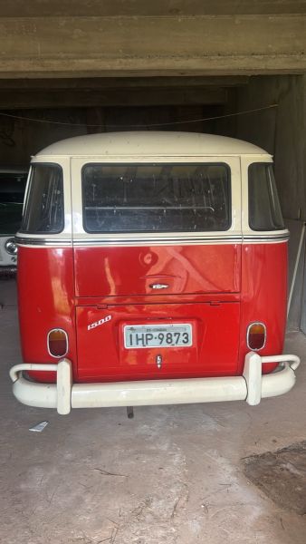 Volkswagen 6 doors Brazilian split window bus 1975 137703