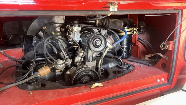 Volkswagen 6 doors Brazilian split window bus 1975 137705
