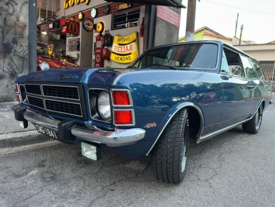 Chevrolet Caravan 6 cylinders 1979 137813