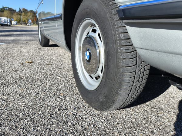 BMW 520 1974 137770