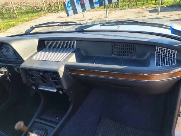 BMW 520 1974 137772