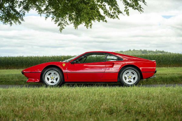 Ferrari 308 GTB 1977 61125