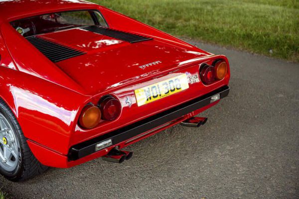 Ferrari 308 GTB 1977 61126