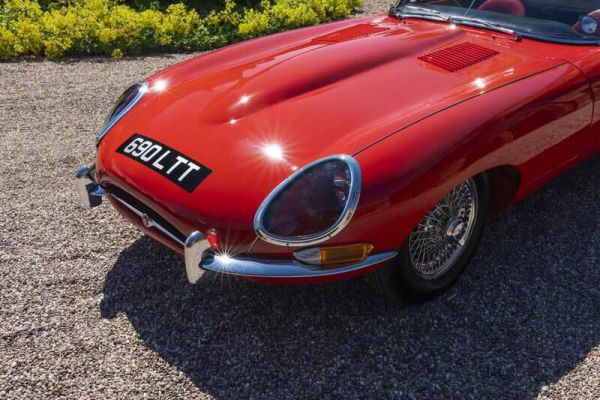 Jaguar E-Type 3.8 1962 77387