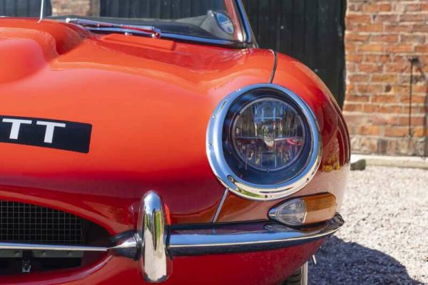 Jaguar E-Type 3.8 1962 77388